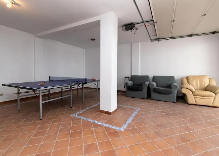 Skylight Wonderful 7 Bedroom Villa