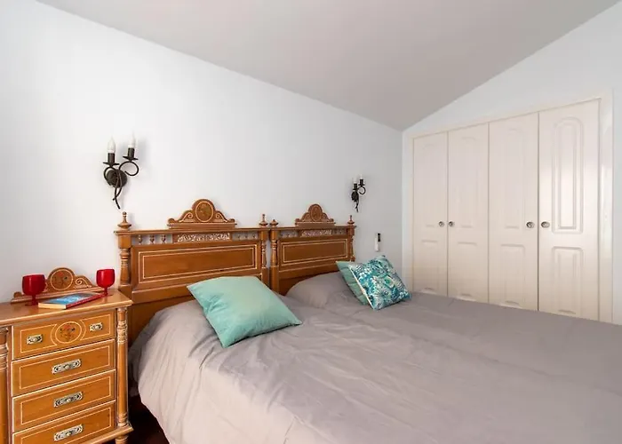 Skylight Wonderful 7 Bedroom Villa *