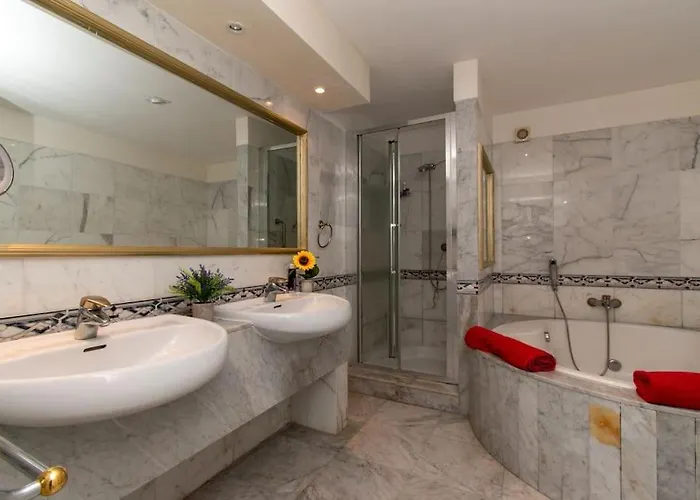 Villa Skylight Wonderful 7 Bedroom *