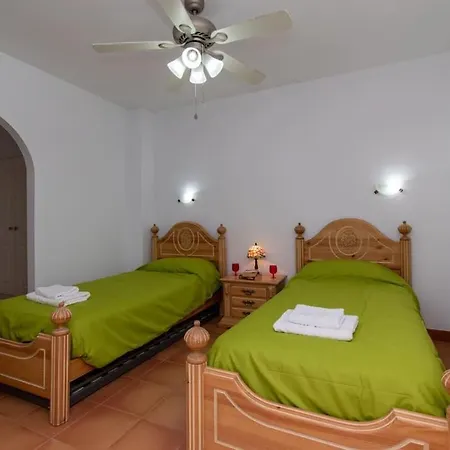 Skylight. Wonderful 6 Bedroom Villa.