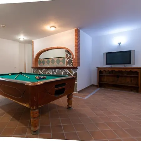 Skylight. Wonderful 6 Bedroom Villa.
