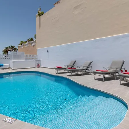 Skylight. Wonderful 6 Bedroom Villa.