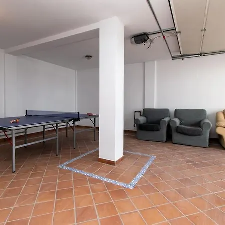 Skylight Wonderful 7 Bedroom Вілла