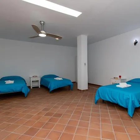 Skylight Wonderful 7 Bedroom * Адехе