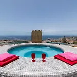 Skylight Wonderful 7 Bedroom Вілла *